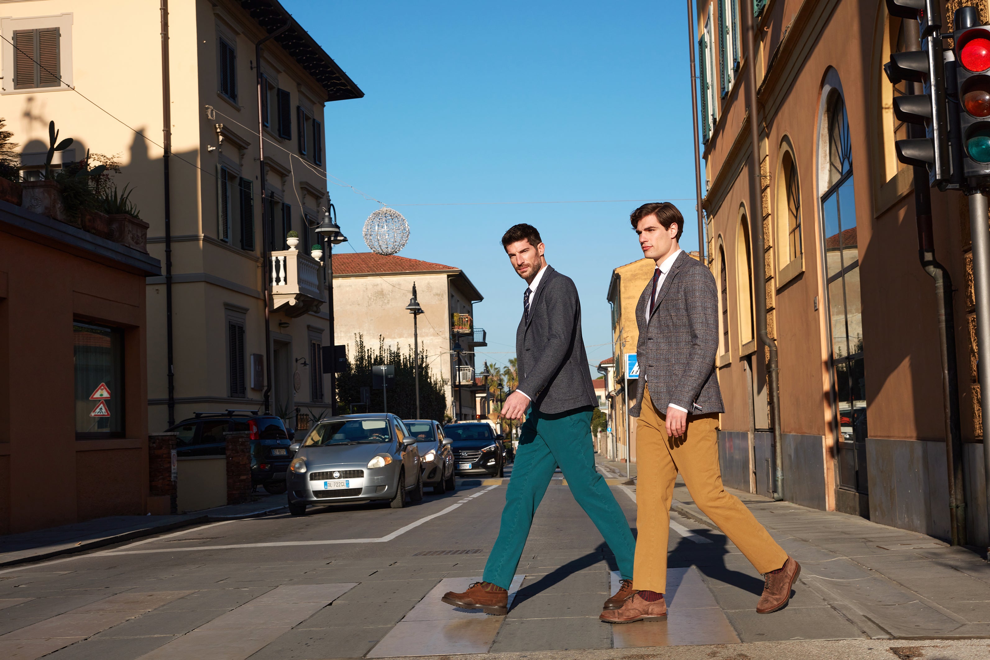 Моделът на мъжкия панталон New York