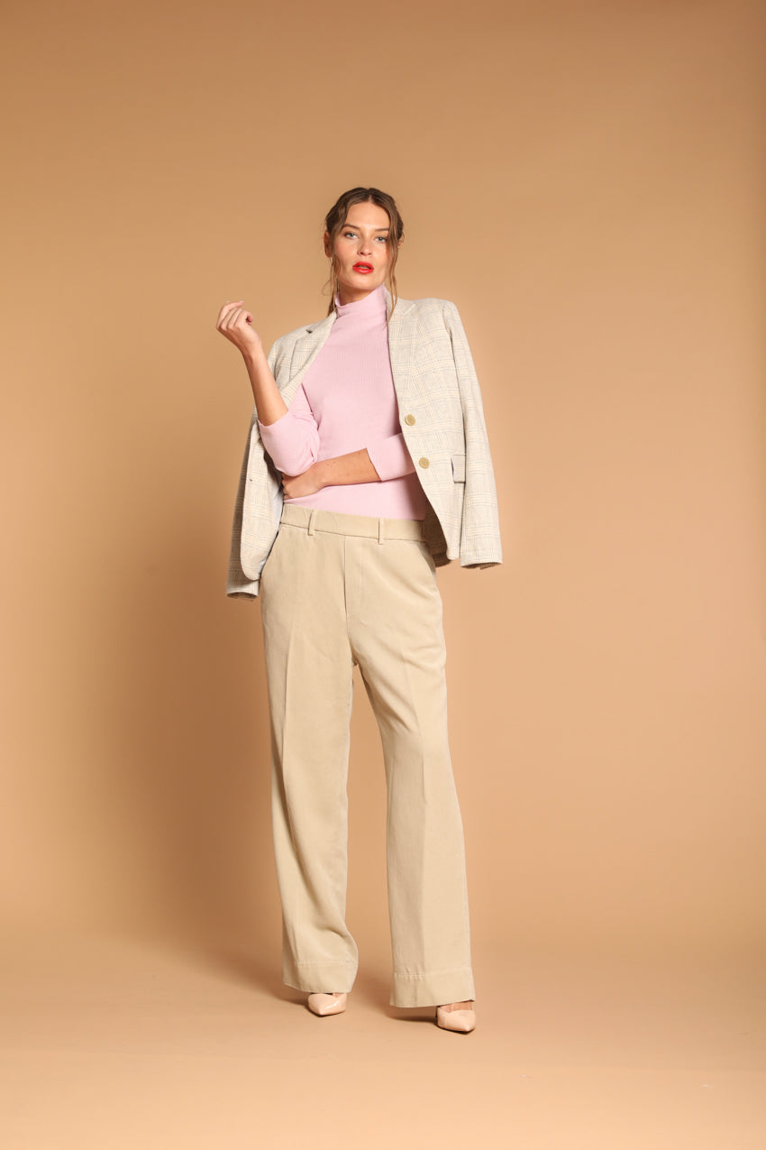 immagine 2 di pantalone chino donna, modello New York Cozy Straight, di colore ghiaccio, fit straight di mason's