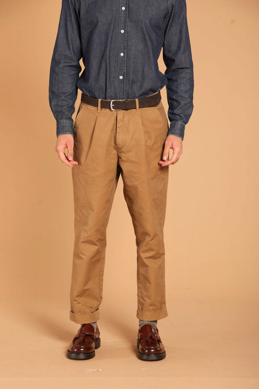 immagine 1 di pantalone chino uomo, modello Pinces 22 di colore biscotto, fit relaxed di Mason's