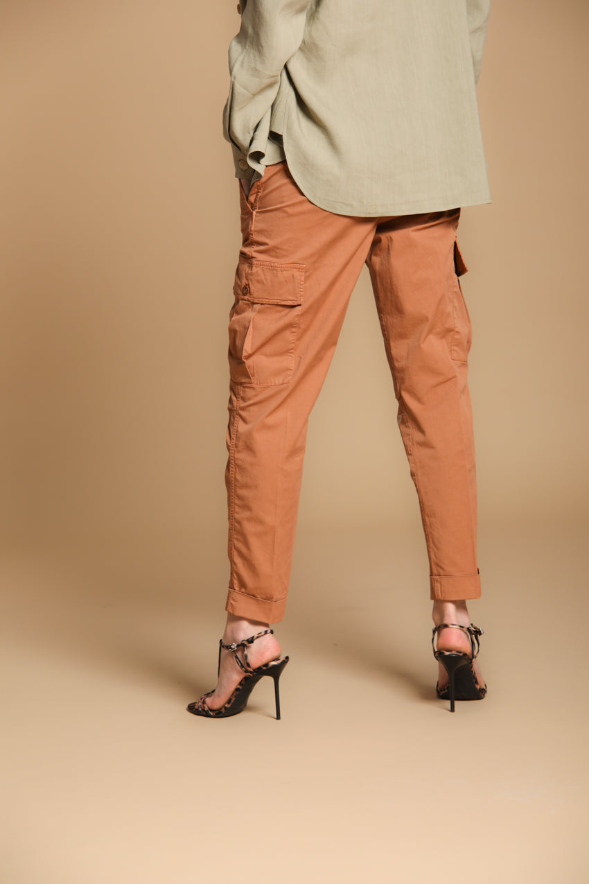 Judy Archivio дамски карго панталон от стреч памук с бродерия - relaxed fit