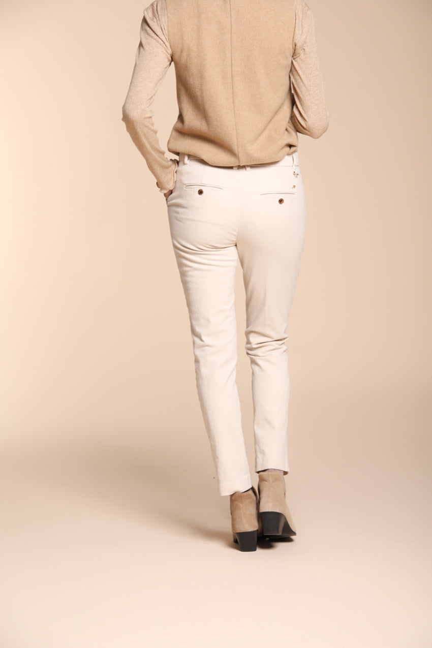 Foto 5 New York Slim pantalone chino donna in raso slim fit