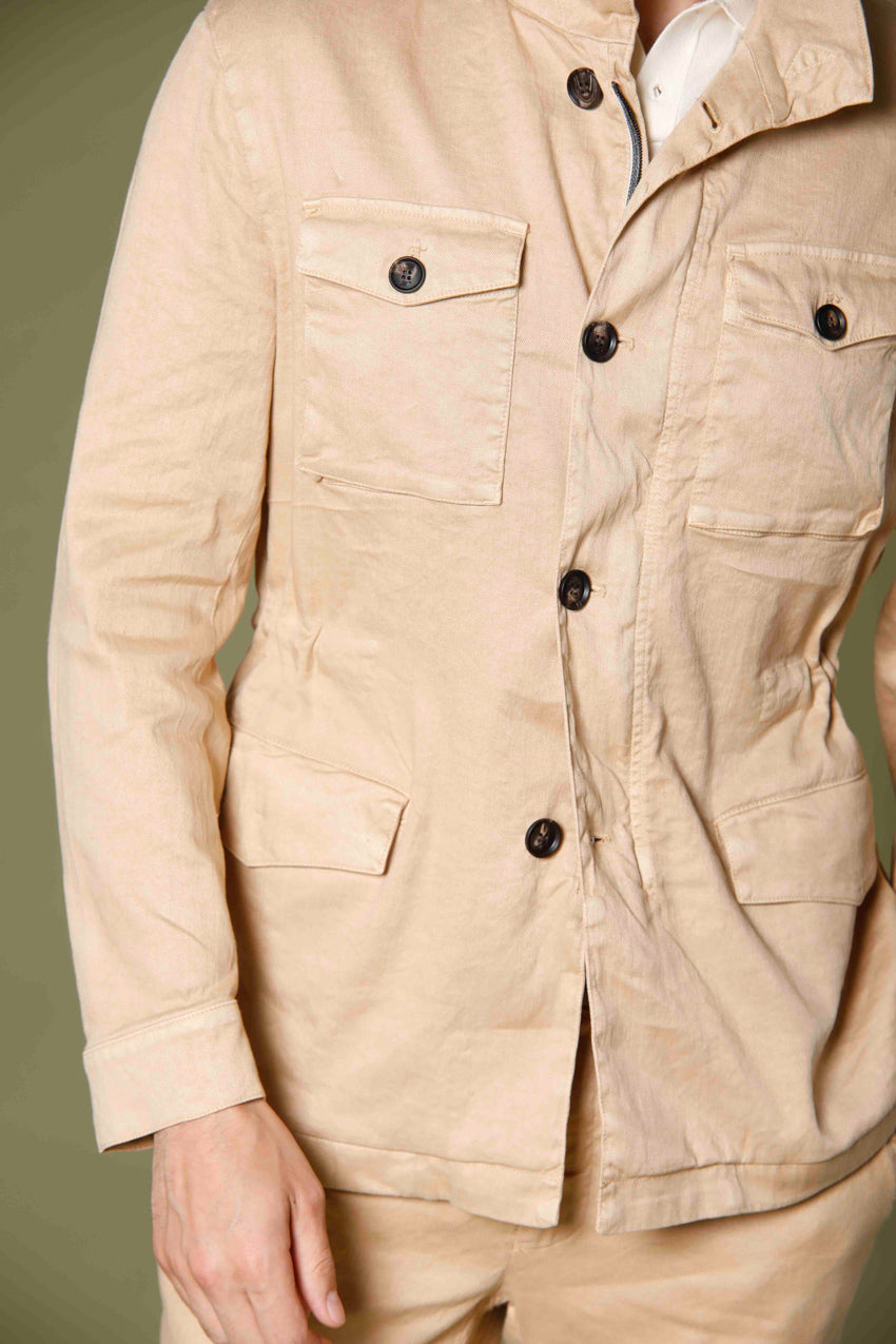 Immagine 3 di giubbotto uomo in twill di lino e cotone con tasconi e coulisse color kaki modello City Field di Mason's