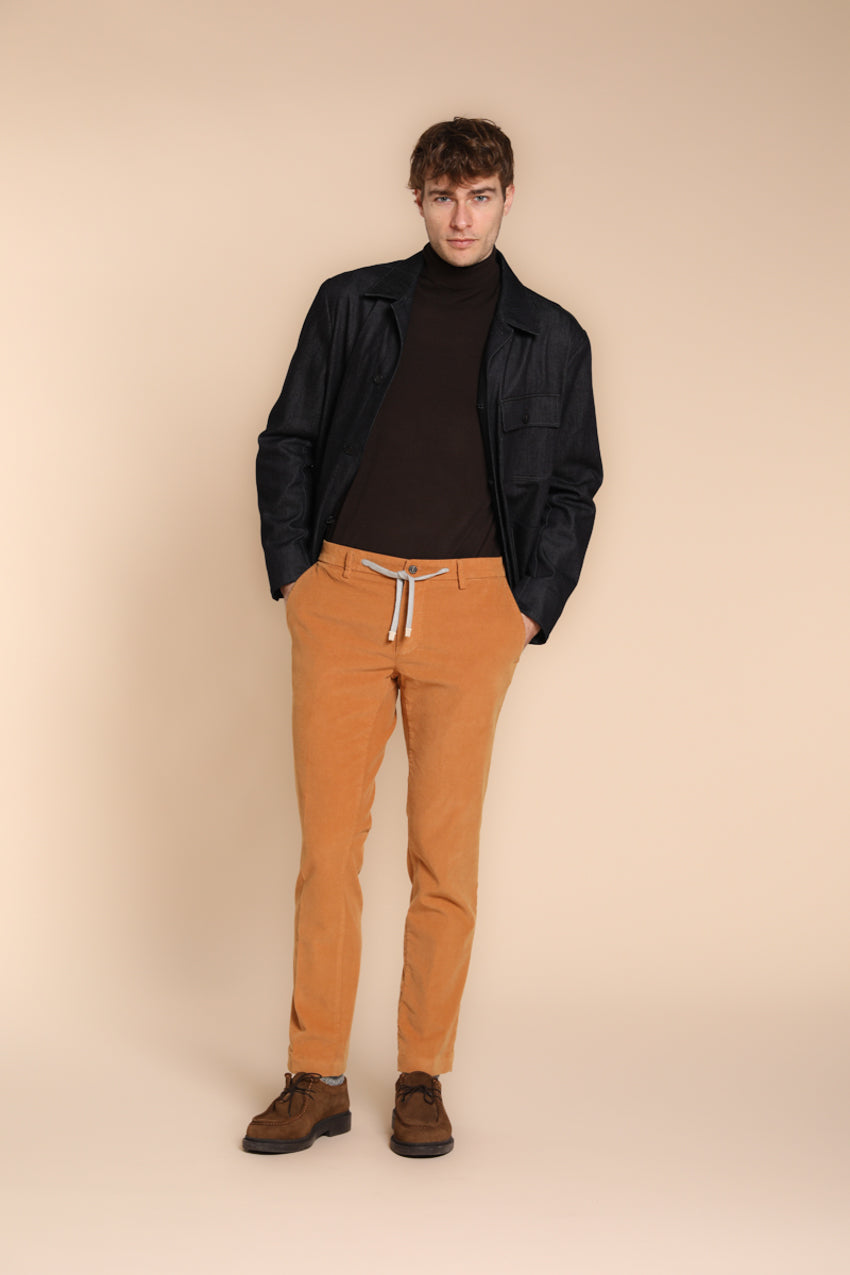 Foto 3 New York String pantalone chino jogger uomo in velluto 1500 righe regular fit
