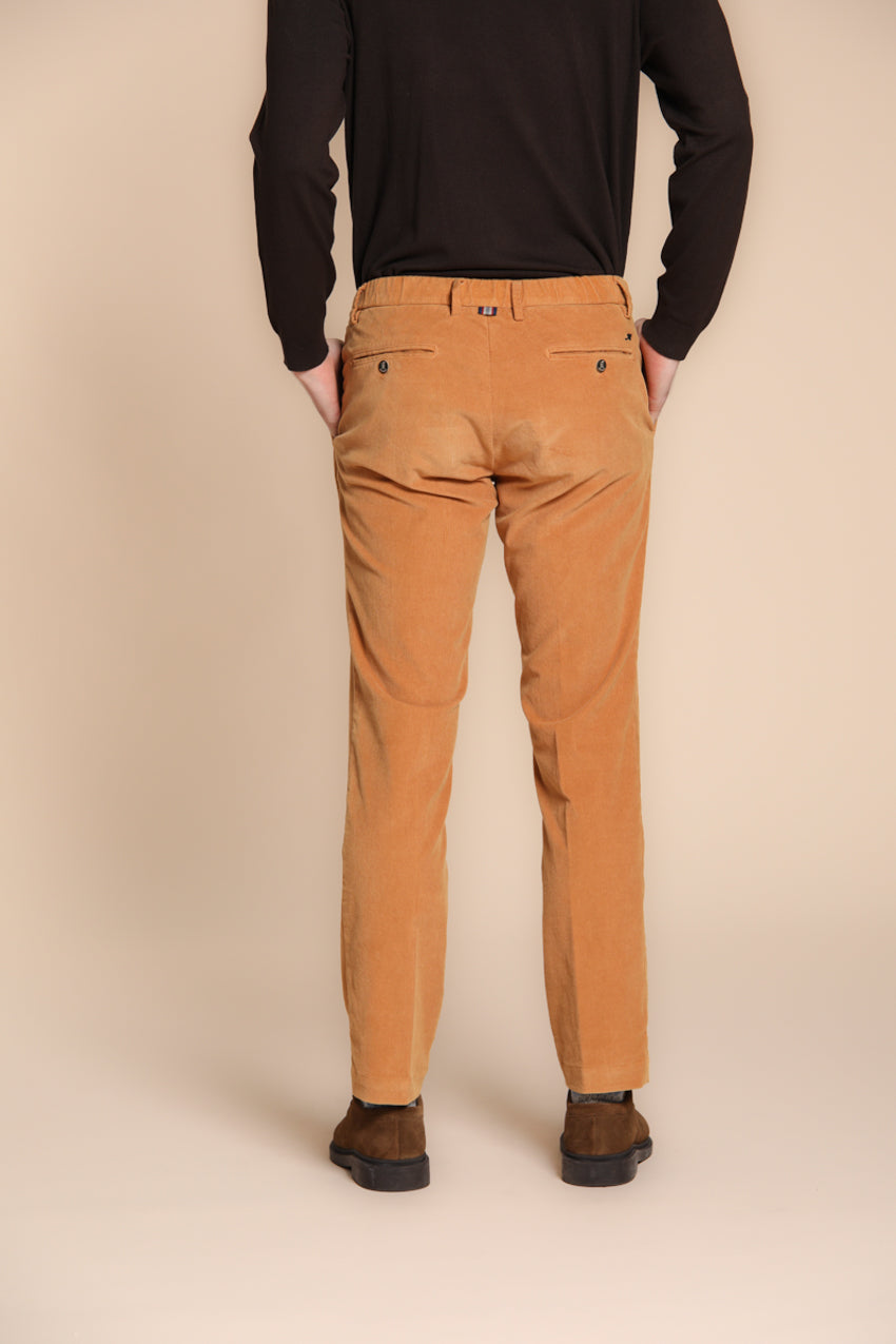 Foto 5 New York String pantalone chino jogger uomo in velluto 1500 righe regular fit