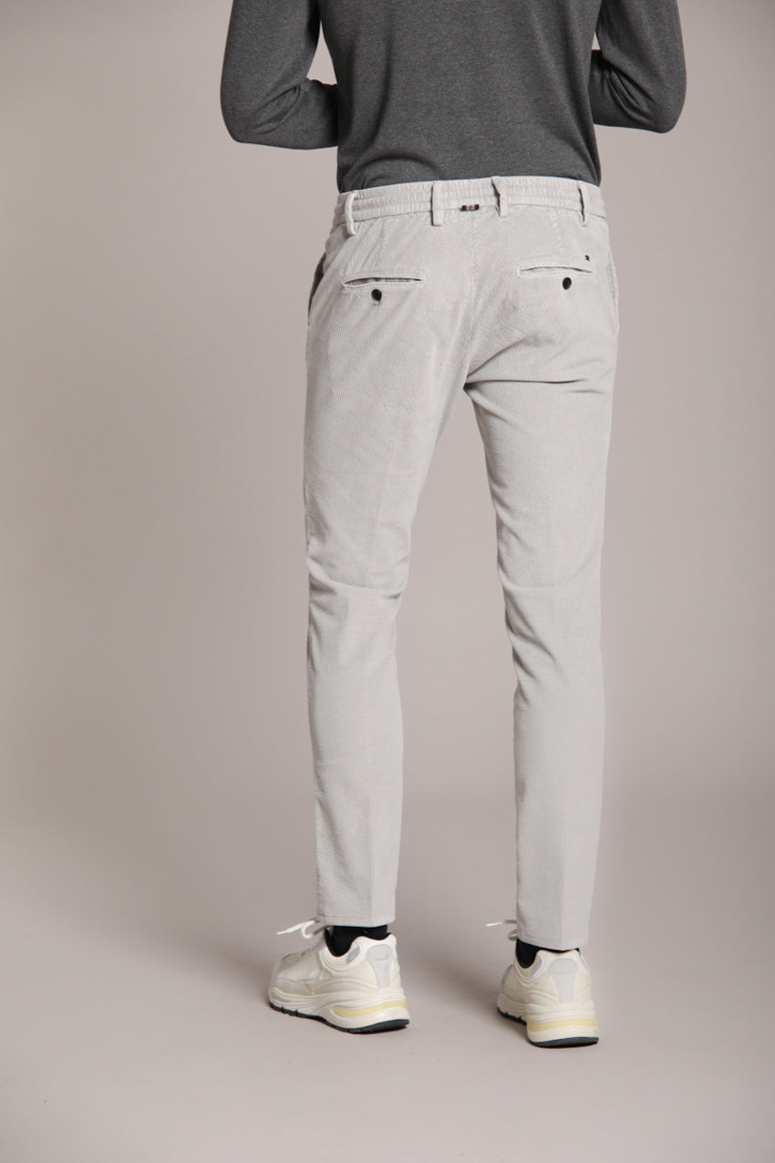 Foto 5 Milano Jogger pantalone chino uomo in velluto 500 righe extra slim fit