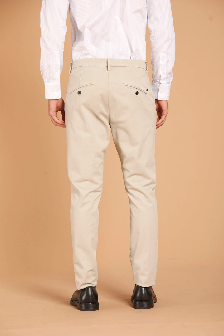 immagine 5 di pantalone chino uomo modello Osaka Style di colore grigio, fit carrot di Mason's