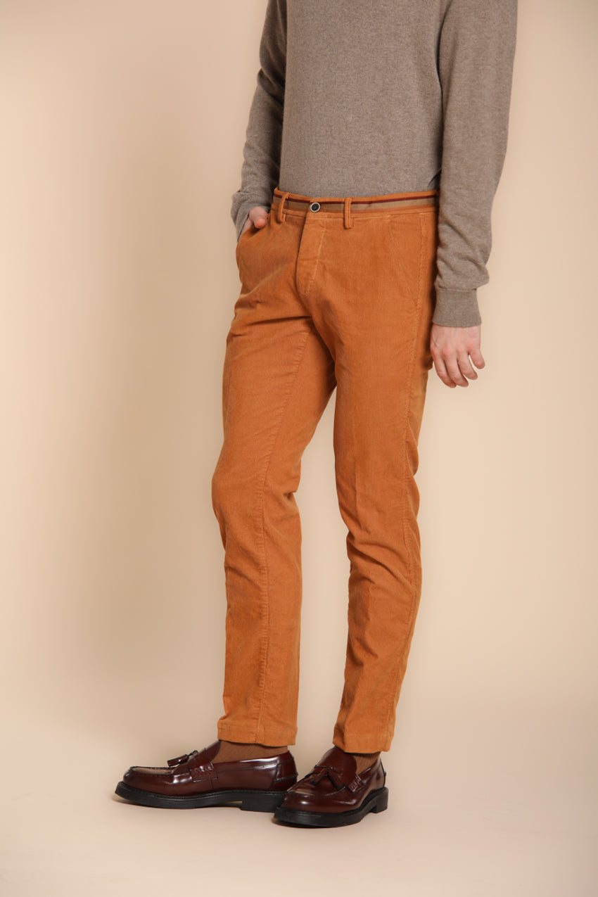 Foto 1 Torino Winter pantalone chino uomo in velluto 1000 righe slim fit