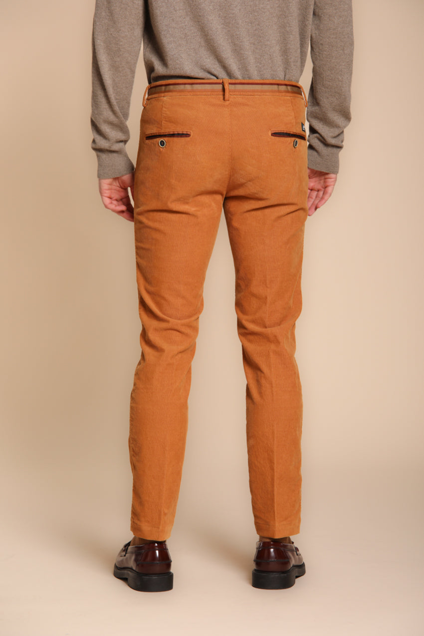Foto 5 Torino Winter pantalone chino uomo in velluto 1000 righe slim fit