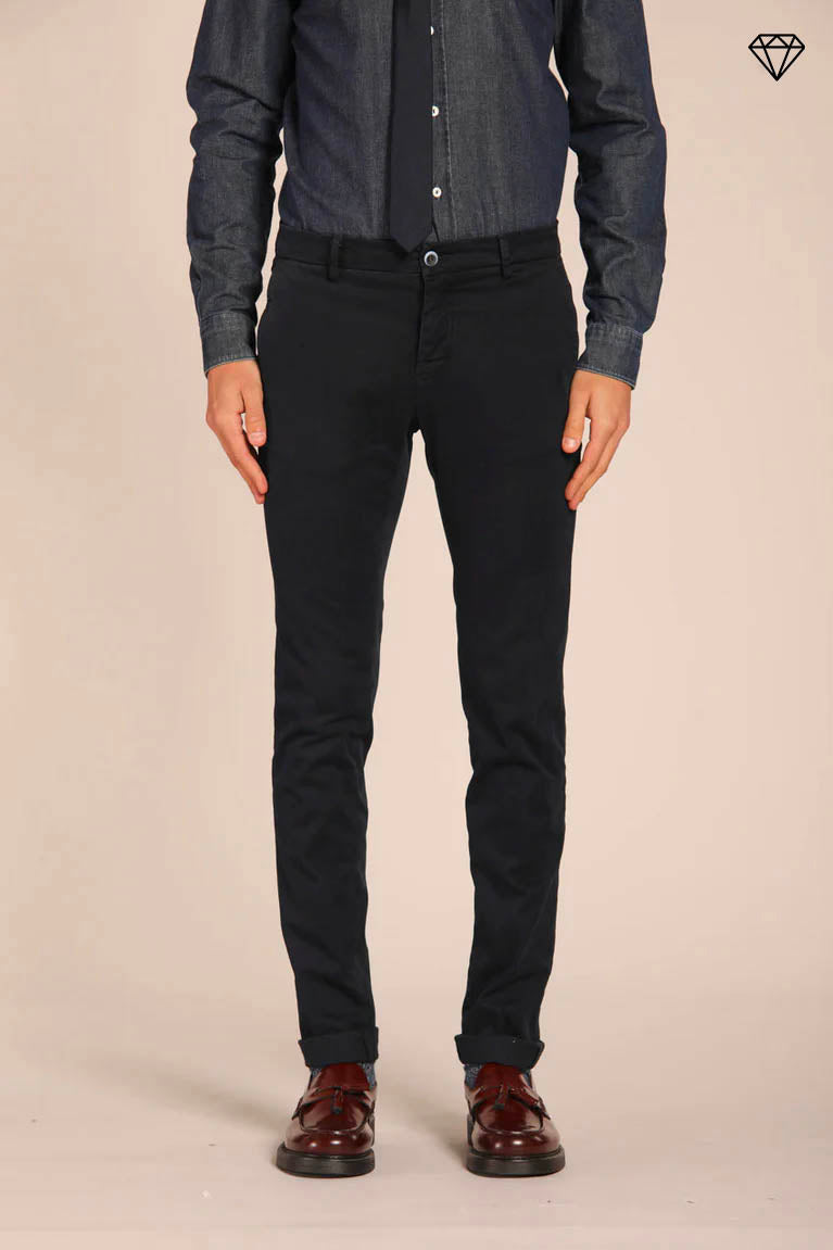 Foto 1 Milano pantalone chino uomo in gabardina stretch extra slim fit ①