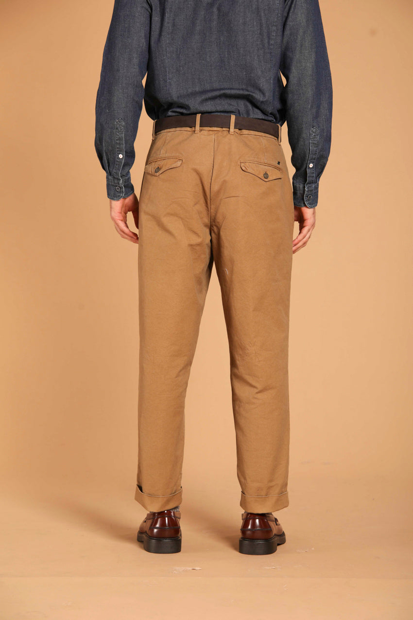 immagine 6 di pantalone chino uomo, modello Pinces 22 di colore biscotto, fit relaxed di Mason's