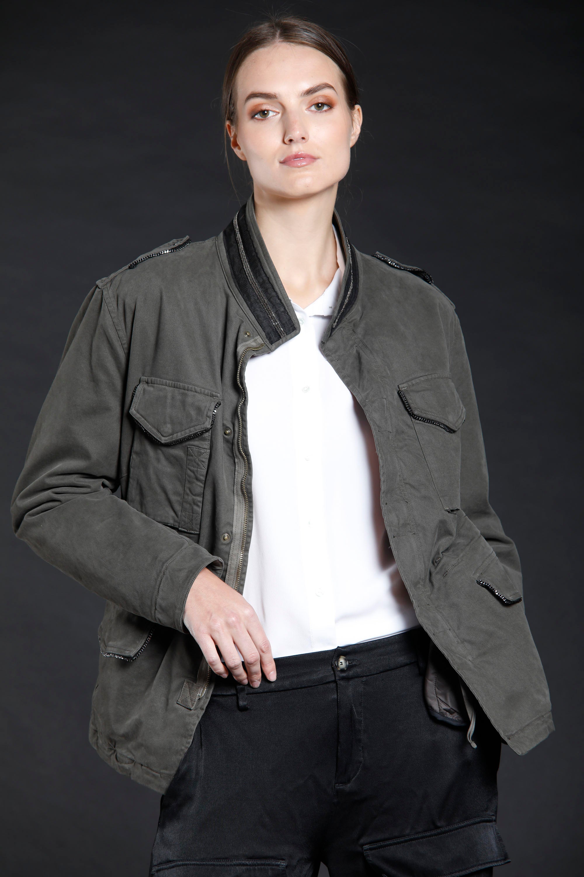 Immagine 1 di field jacket donna in gabardina colore verde modello Icon Field di Mason's 