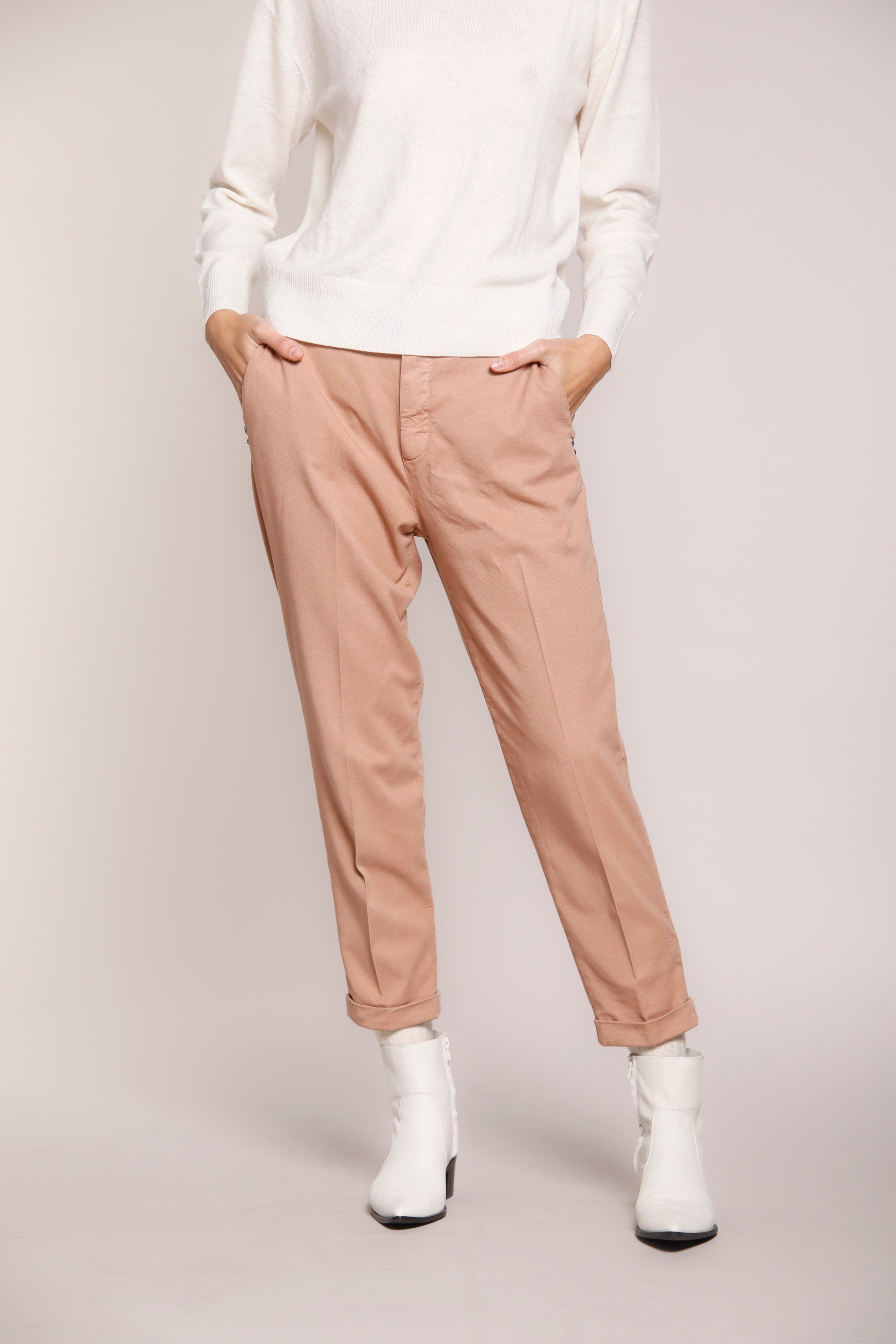 Immagine 1 di pantalone chino donna in twill colore carne modello New York Cozy di Mason's