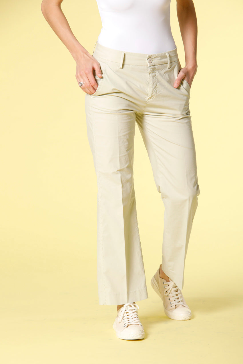 Immagine 1 di pantalone chino donna in tela paracadute cotone e tencel modello New York Cropped di Mason's