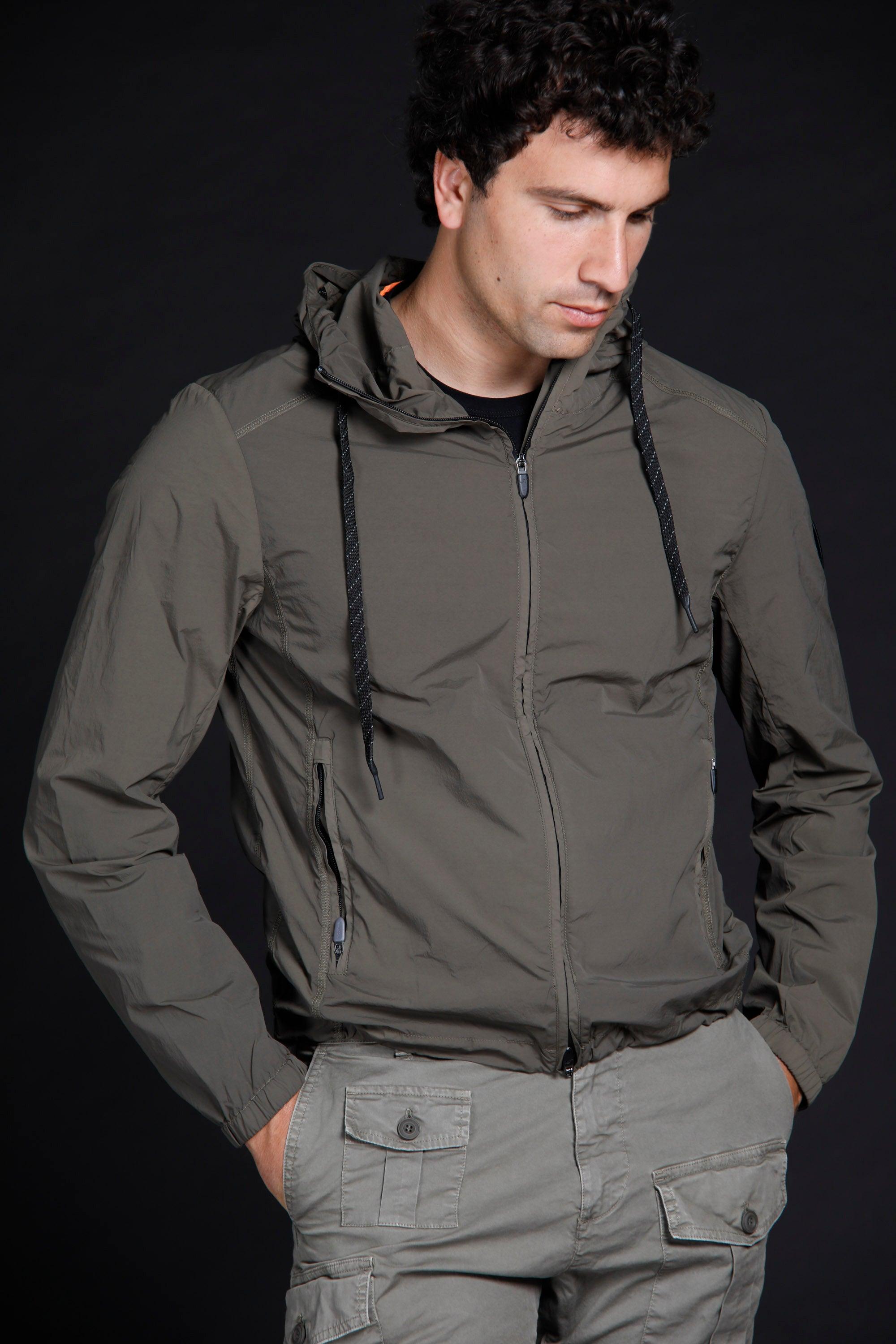 King Athleisure felpa uomo in nylon strech Logo edition con cappuccio e zip ① - Mason's 